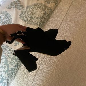 Mix No. 6 Eitreria Suede Block Heels